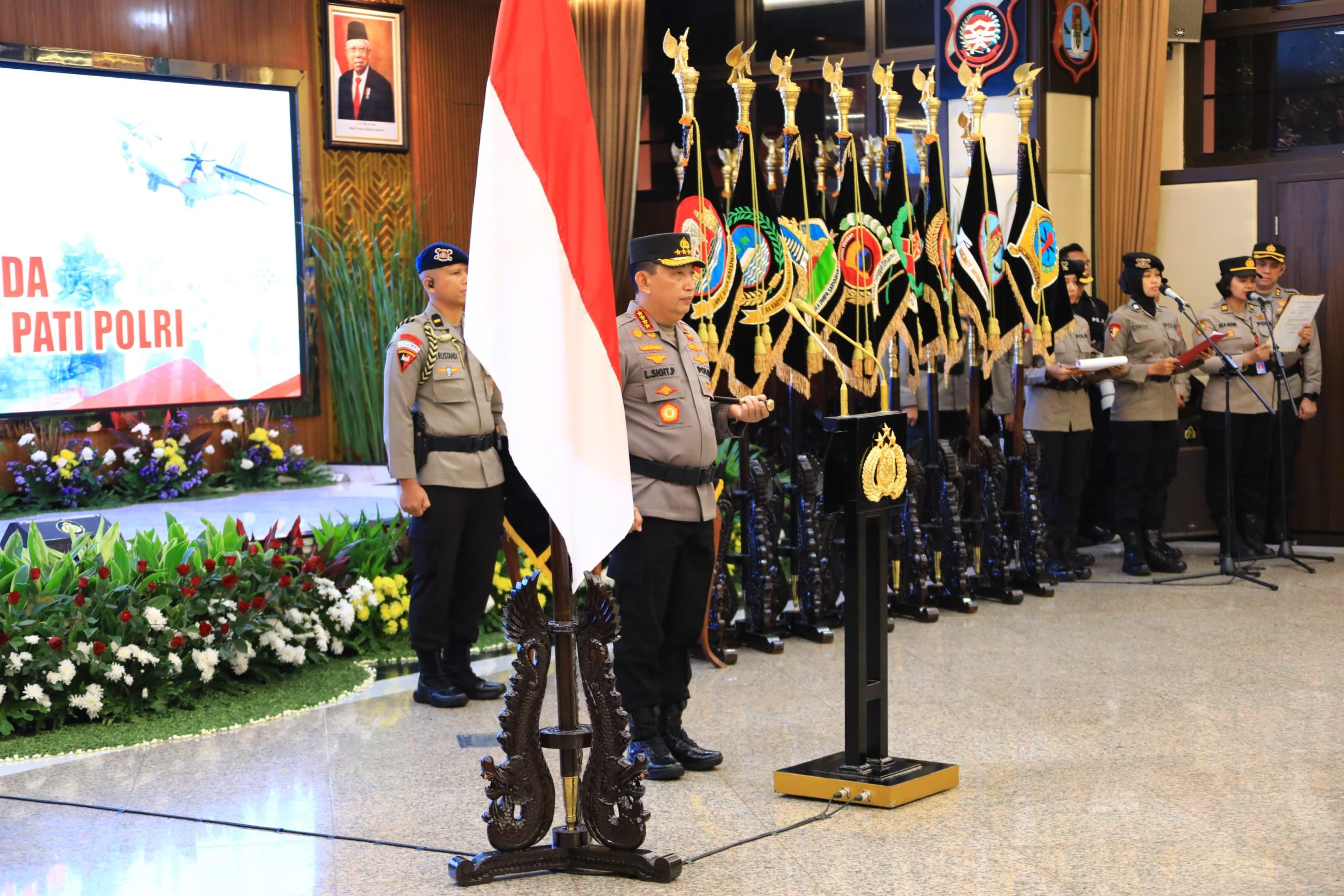 Kapolri Pimpin Upacara Kenaikan Pangkat dan Sertijab Pati Polri, Ada Kadiv Propam dan Sejumlah Kapolda