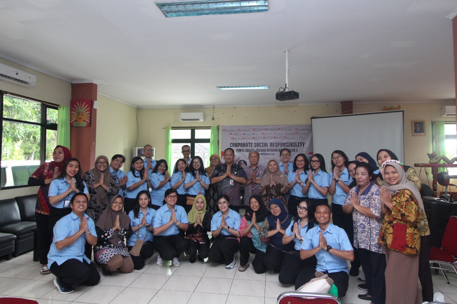 Kunjungan Sosial Hotel Ciputra Jakarta bersama Swiss-Belhotel Internasional Se-Jabodetabek ke Panti Tresna Werdha Budi Mulia 3