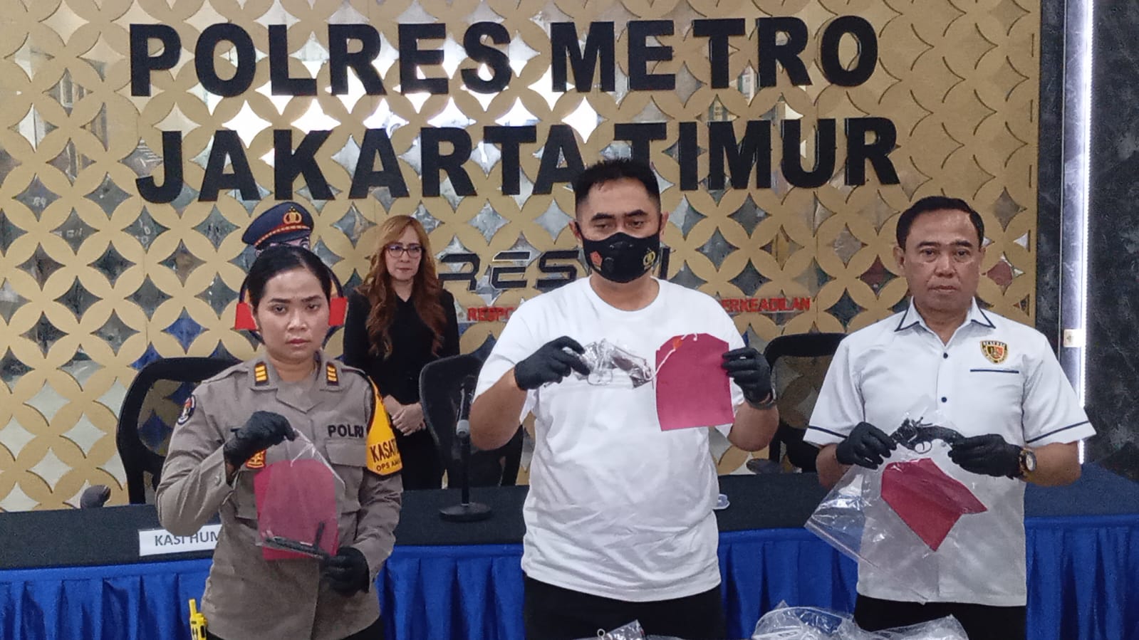 5 Pelaku Ranmor Bersenjata Api Rakitan Diamankan Satreskrim Polres Metro Jakarta Timur