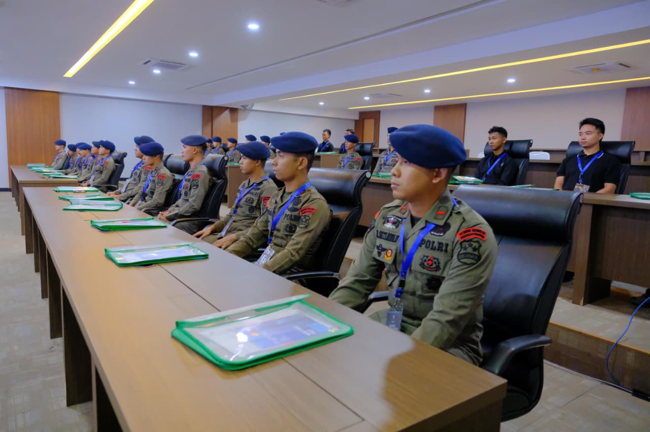 Personel Korbrimob Polri Tingkatkan Kompetensi Melalui Pelatihan Cyber Media Digital T.A. 2025