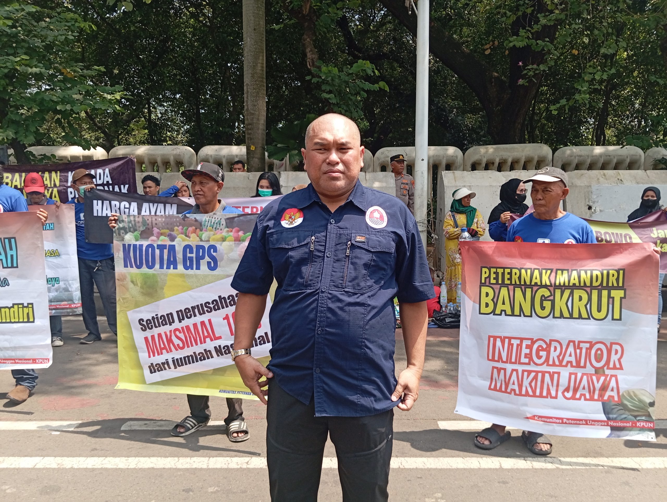 Aksi Damai KPUN di Monas, Jakarta: Perbaiki Tata Niaga Ayam Ras Pedaging