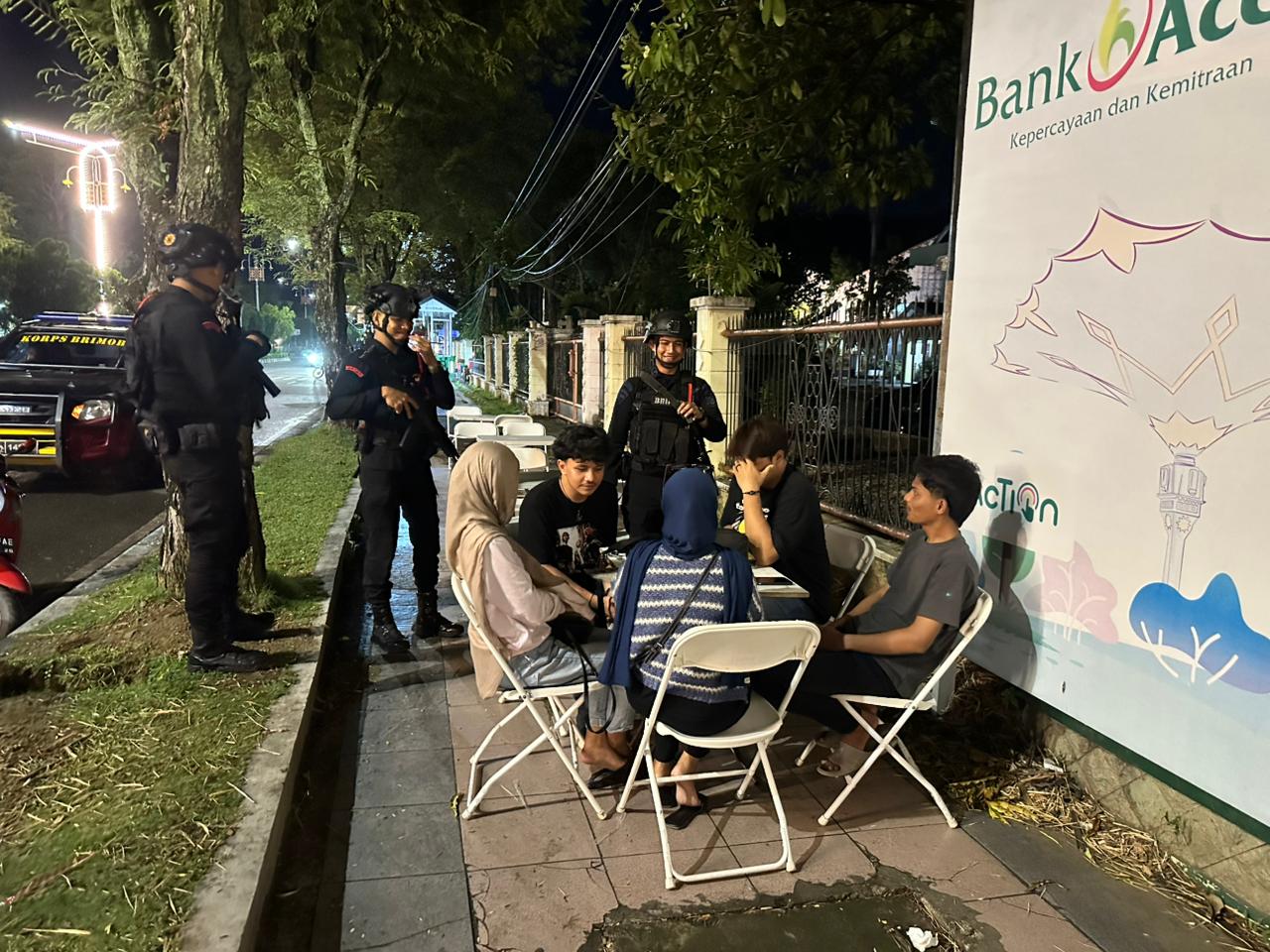 Patroli Dialogis Brimob Aceh Perkuat Keamanan Wilayah Perbatasan Aceh Besar – Banda Aceh