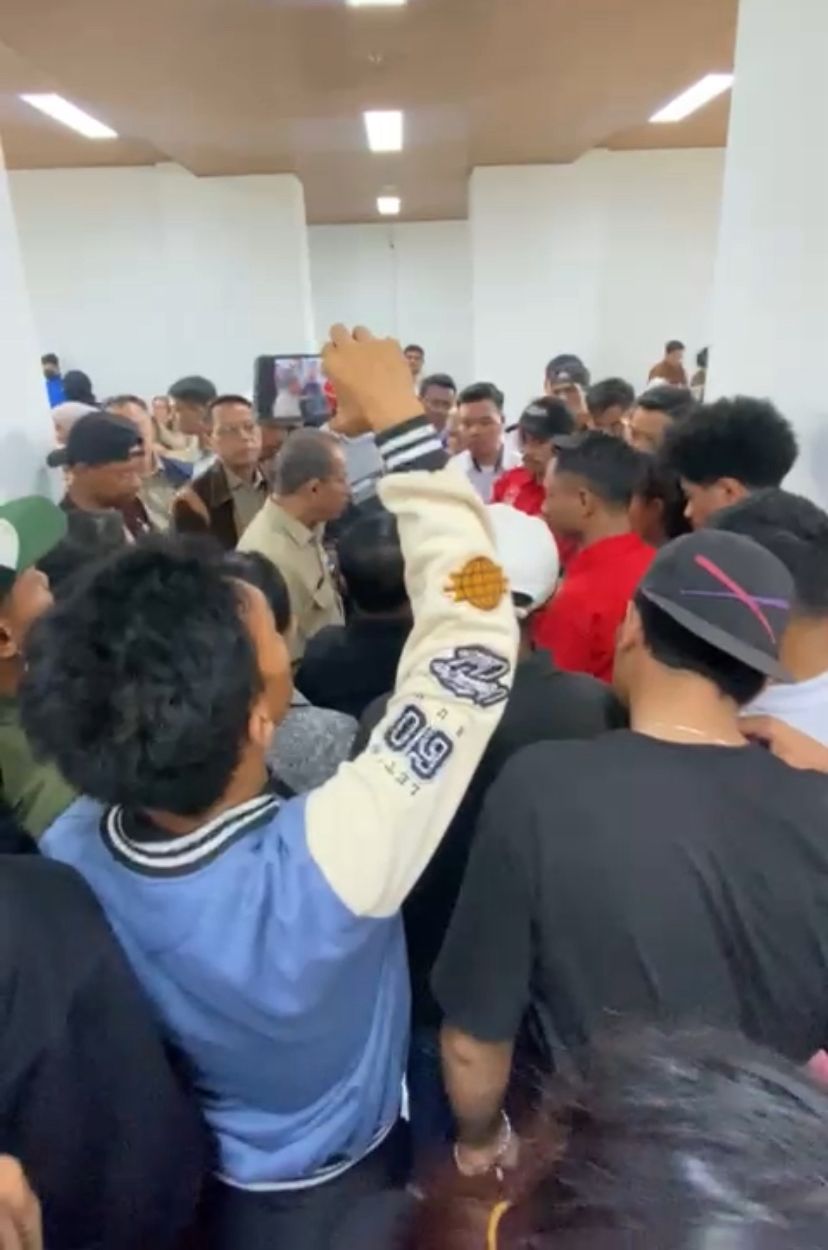 Warga Kober Menteng Pulo II Terima Kunci Rusun Jagakarsa, Jakarta Selatan